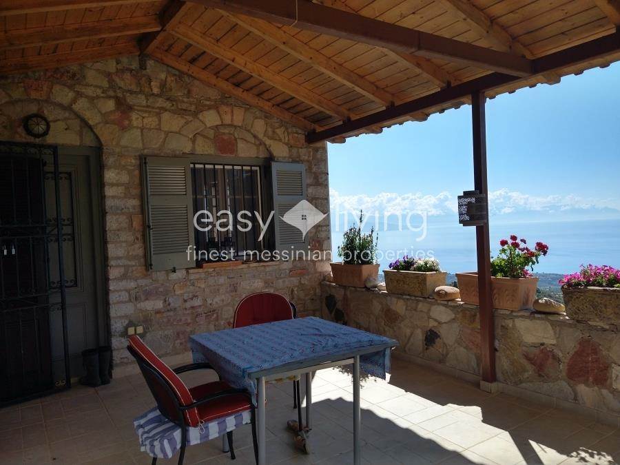 (For Sale) Residential Detached house || Messinia/Petalidi - 134 Sq.m, 4 Bedrooms, 230.000€ 