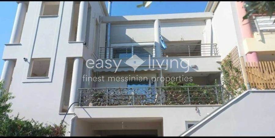 (For Sale) Residential Detached house || Messinia/Kalamata - 220 Sq.m, 400.000€ 