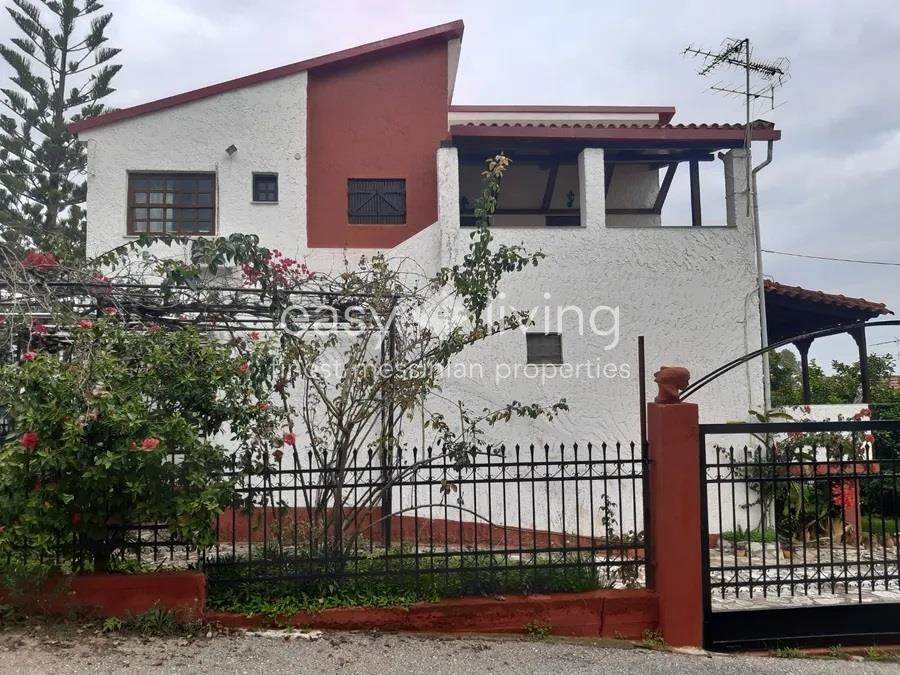 (For Sale) Residential Residence complex || Messinia/Petalidi - 210 Sq.m, 390.000€ 