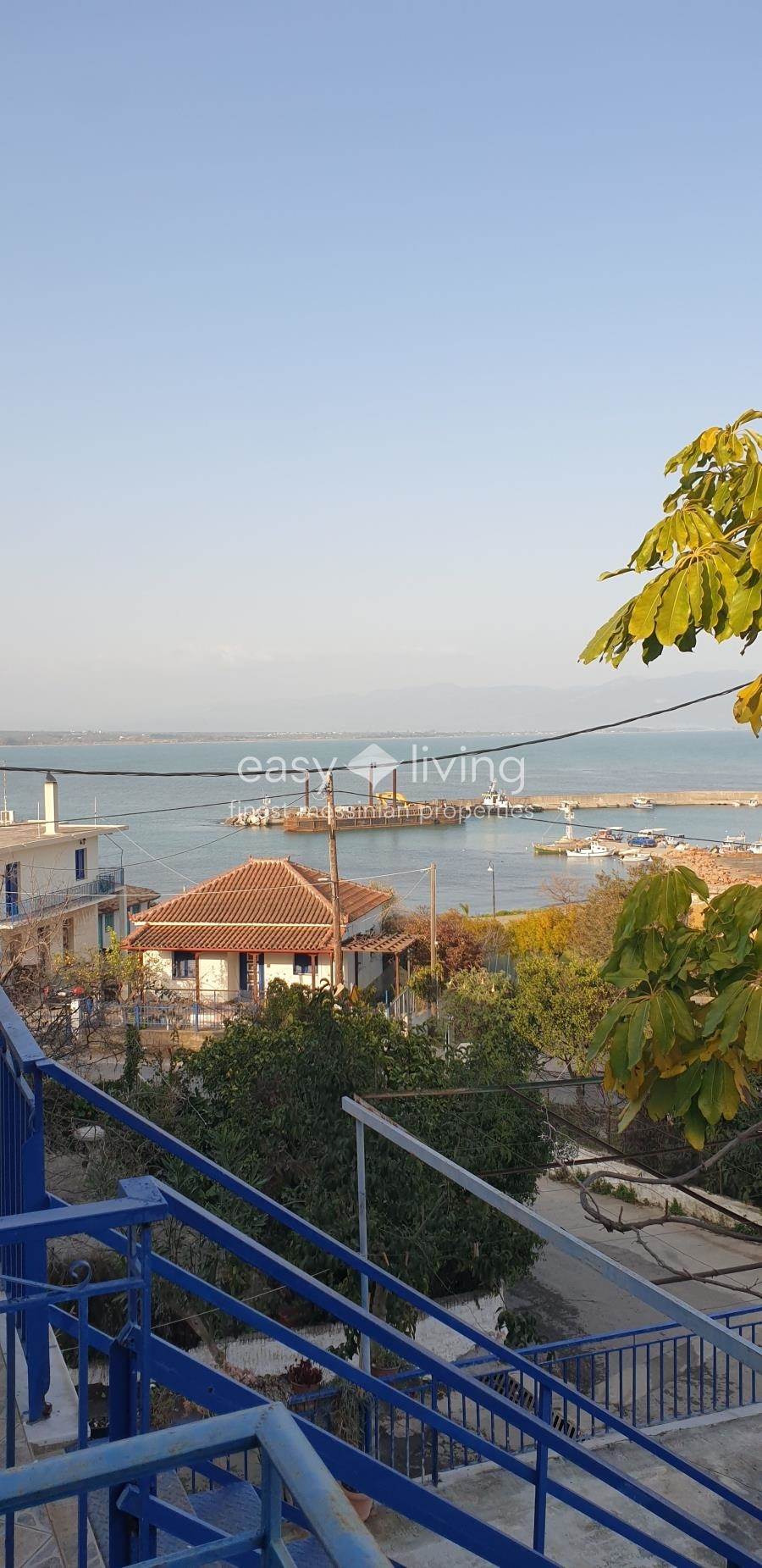 (For Sale) Residential Detached house || Messinia/Petalidi - 137 Sq.m, 1 Bedrooms, 65.000€ 